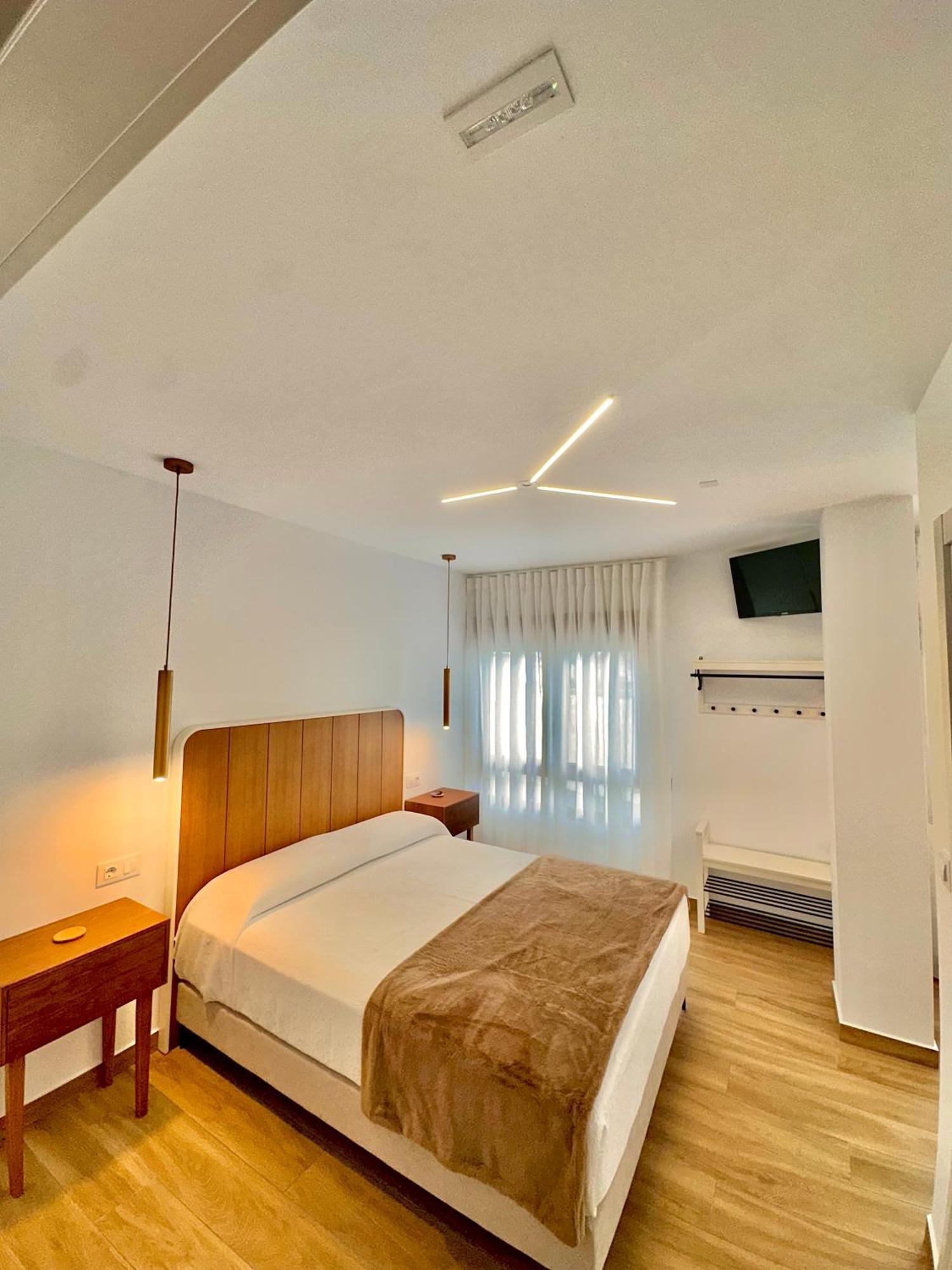 Pension Beiramar Сее Екстериор снимка
